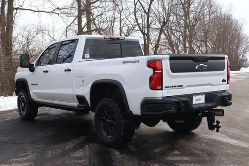 2024 Chevrolet Silverado 2500 4WD Crew Cab Standard Bed ZR2