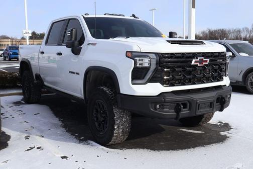 2024 Chevrolet Silverado 2500 4WD Crew Cab Standard Bed ZR2