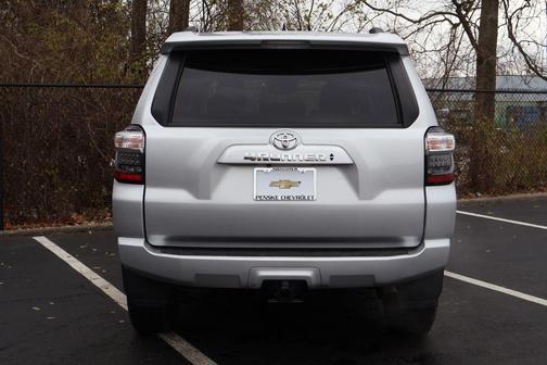 2024 Toyota 4Runner SR5