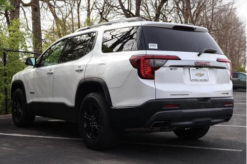 2021 GMC Acadia AWD AT4