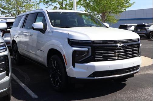 2025 Chevrolet Suburban 4WD High Country