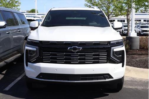 2025 Chevrolet Suburban 4WD High Country