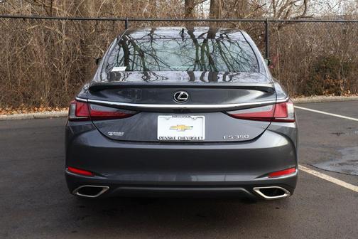 2022 Lexus ES 350 Base