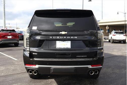 2025 Chevrolet Suburban Premier