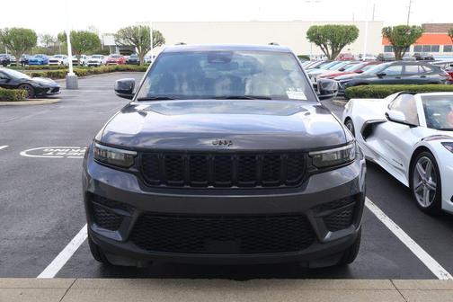 2023 Jeep Grand Cherokee Altitude