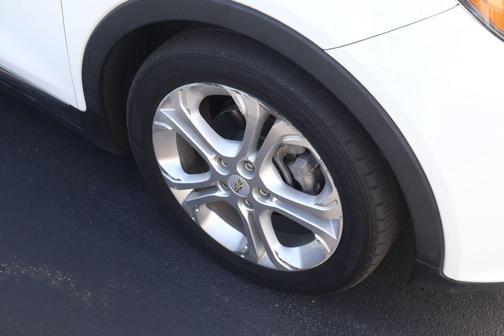 Summit White 2018 Chevrolet Bolt EV LT