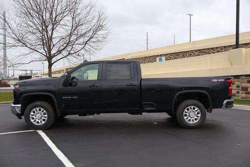 2026 Chevrolet Silverado 3500 LT
