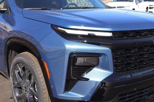 Lakeshore Blue Metallic 2026 Chevrolet Traverse RS