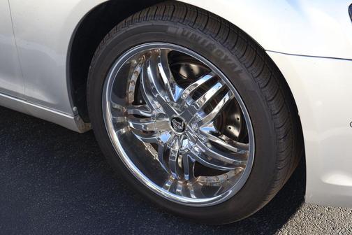 2012 Chrysler 300C Luxury Series