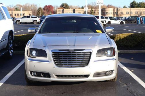 2012 Chrysler 300C Luxury Series