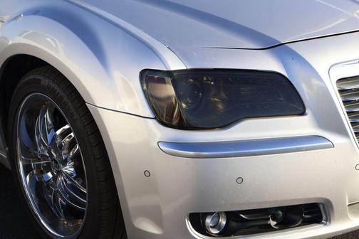 2012 Chrysler 300C Luxury Series