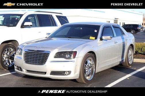 2012 Chrysler 300C Luxury Series