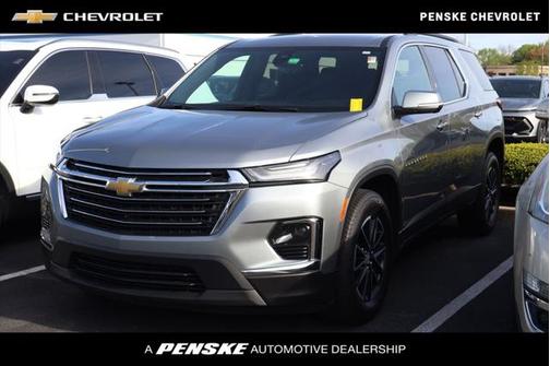 2023 Chevrolet Traverse LT Cloth