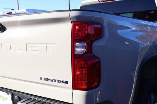 2026 Chevrolet Silverado 2500 Custom