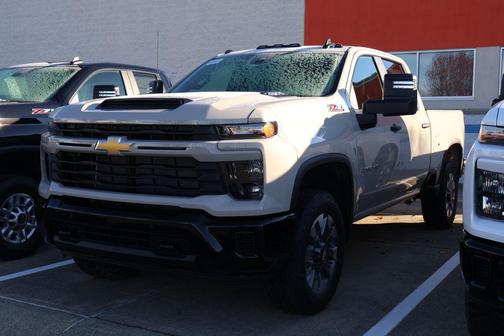 2026 Chevrolet Silverado 2500 Custom