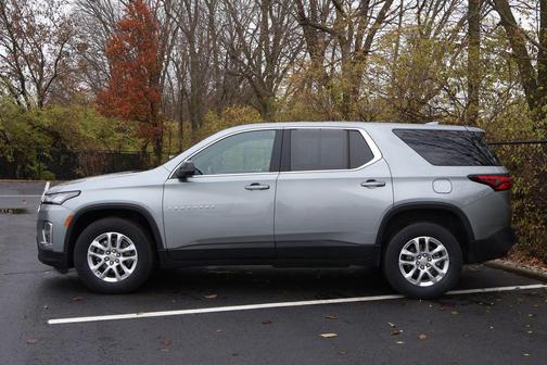 2023 Chevrolet Traverse LS