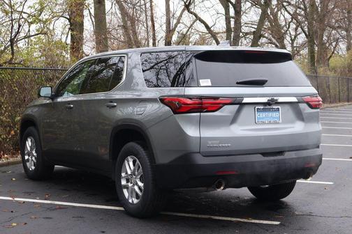 2023 Chevrolet Traverse LS