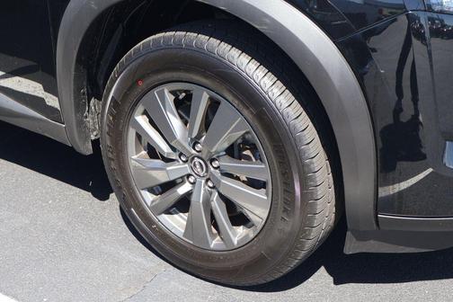 Super Black 2024 Nissan Pathfinder SV FWD