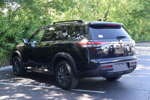 Super Black 2024 Nissan Pathfinder SV FWD