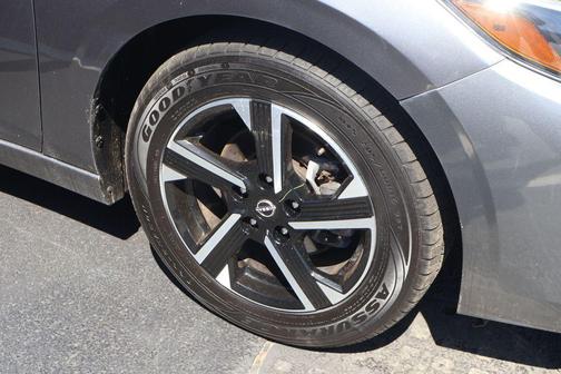 Gun Metallic 2024 Nissan Sentra SV
