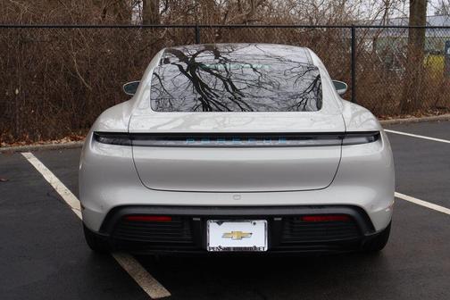 2022 Porsche Taycan Base