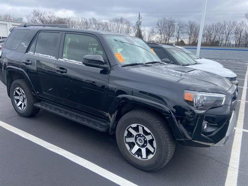 2023 Toyota 4Runner TRD Off Road