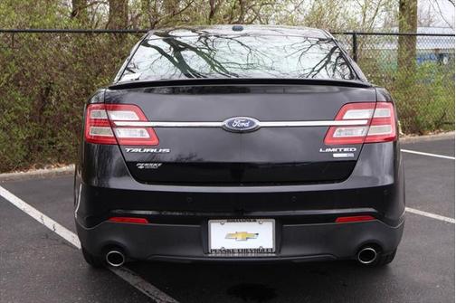2018 Ford Taurus Limited