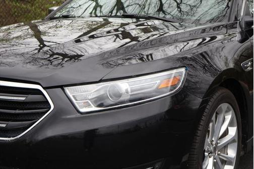 2018 Ford Taurus Limited