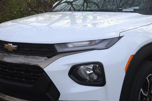 Summit White 2023 Chevrolet Trailblazer ACTIV
