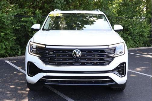 2024 Volkswagen Atlas 2.0T SEL Premium R-Line 4MOTION