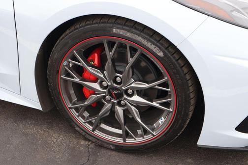 2024 Chevrolet Corvette Stingray w/2LT