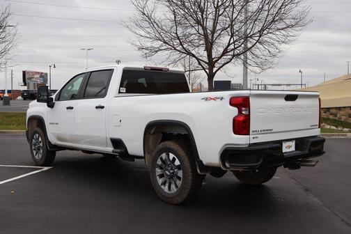 2026 Chevrolet Silverado 2500 Custom