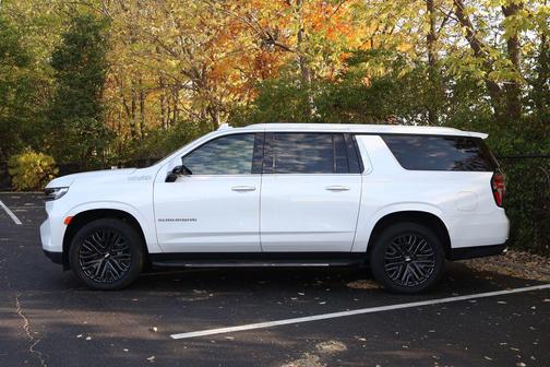 2021 Chevrolet Suburban 4WD High Country