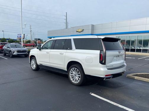 Crystal White Tricoat 2022 Cadillac Escalade ESV Luxury