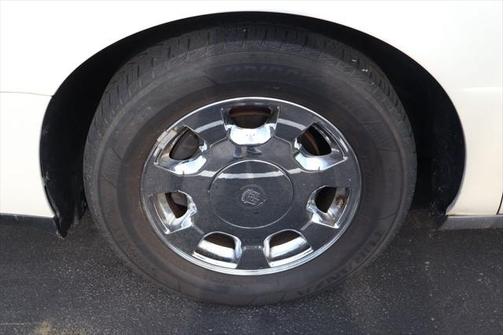 2001 Cadillac DeVille Base