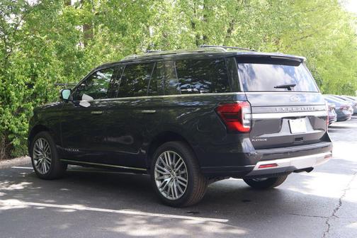 Dark Matter Metallic 2022 Ford Expedition Platinum