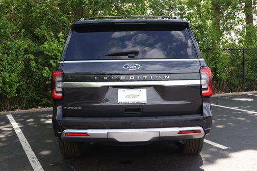 Dark Matter Metallic 2022 Ford Expedition Platinum
