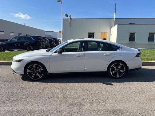 2023 Honda Accord Hybrid Base