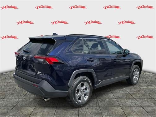 2022 Toyota RAV4 Hybrid XLE