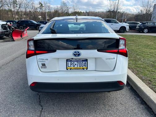 2020 Toyota Prius LE