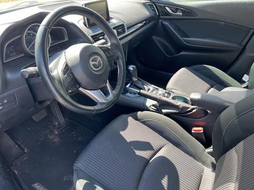 2016 Mazda Mazda3 i Touring