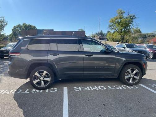 2022 Jeep Grand Cherokee L Limited