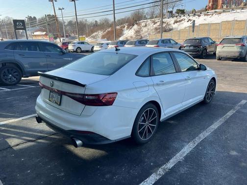 2025 Volkswagen Jetta GLI 2.0T Autobahn