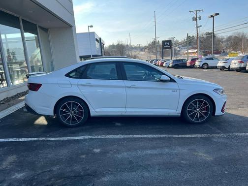 2025 Volkswagen Jetta GLI 2.0T Autobahn