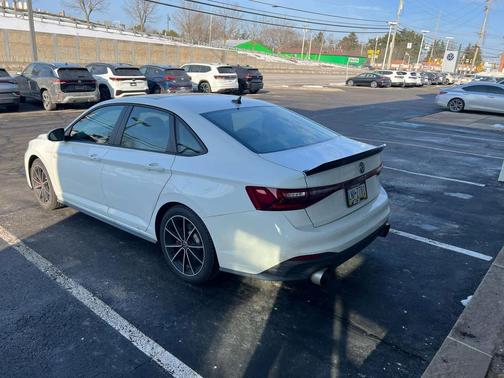 2025 Volkswagen Jetta GLI 2.0T Autobahn