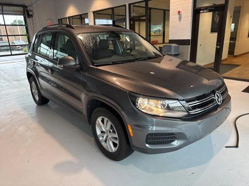2016 Volkswagen Tiguan S