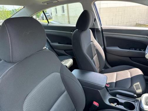 2017 Hyundai ELANTRA Value Edition