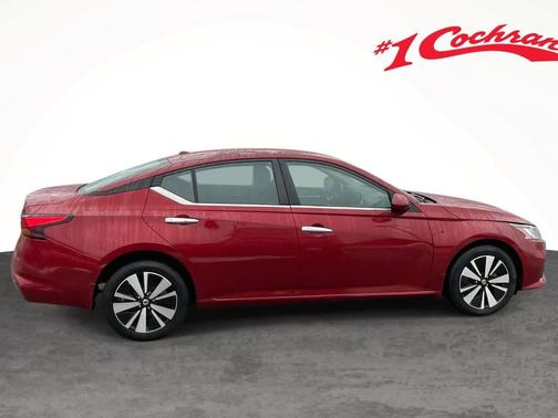 2021 Nissan Altima 2.5 SV