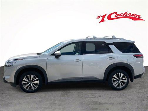 2022 Nissan Pathfinder SL 4WD