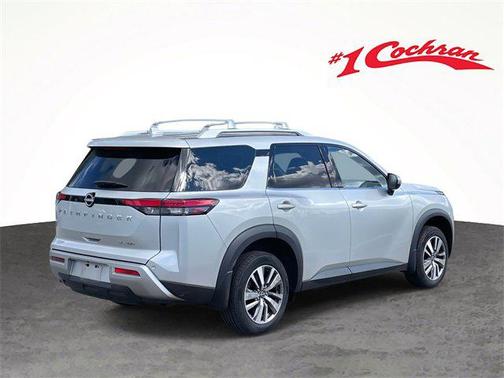 2022 Nissan Pathfinder SL 4WD